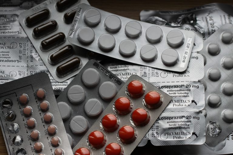 apotek apoteker lægemiddel medicin piller