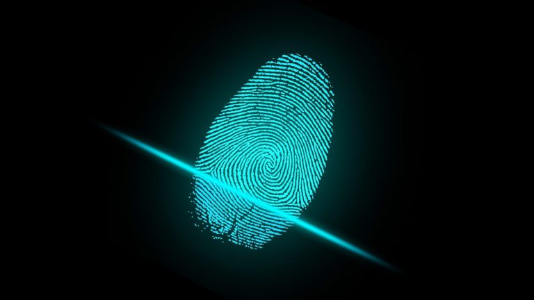 fingeraftryk politi efterforskning kriminaltekniker